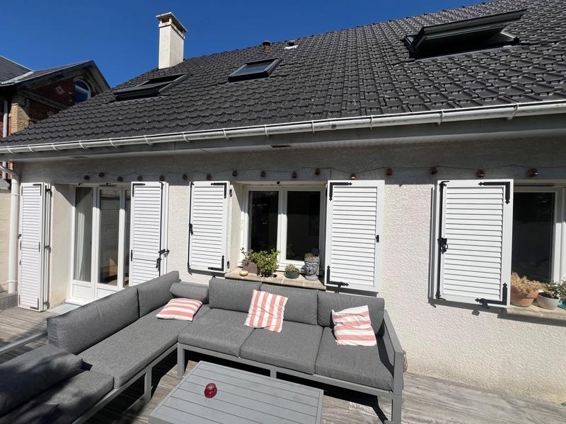 Maison - 93 m² - 5 pièces