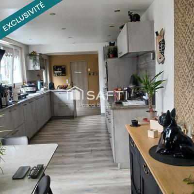 Maison - 87 m² - 4 pièces