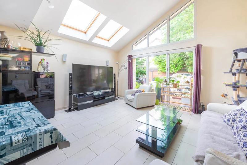 Maison d'architecte - 207 m² - 7 pièces