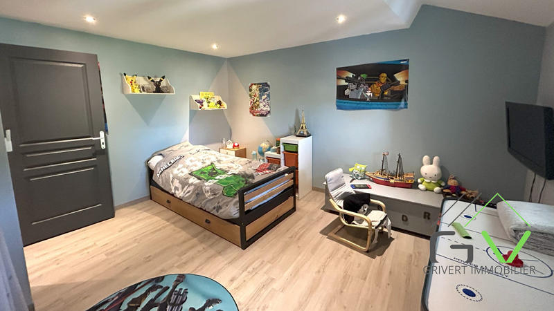 Maison traditionnelle - 137 m² - 5 pièces