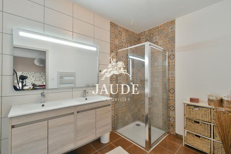 Maison - 121 m² - 5 pièces