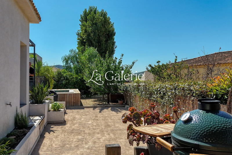 Villa - 143 m² - 5 pièces