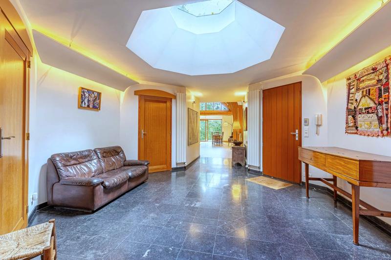 Maison - 230 m² - 6 pièces