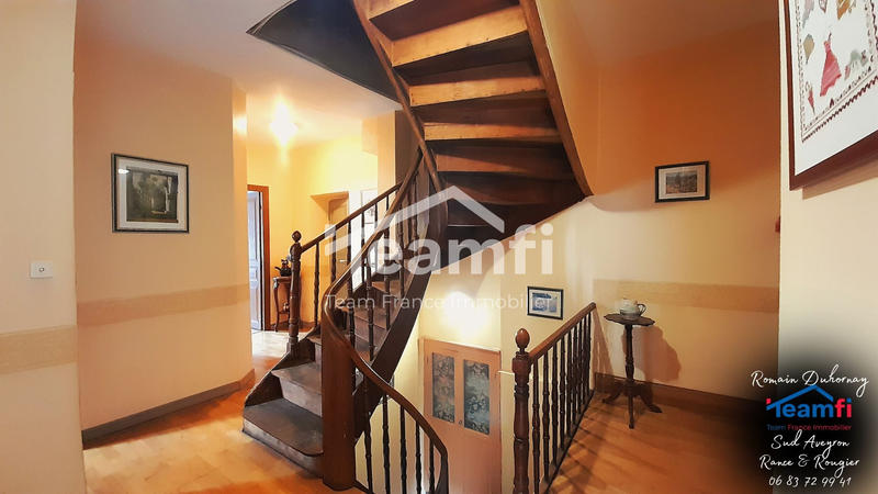 Maison - 151 m² - 8 pièces