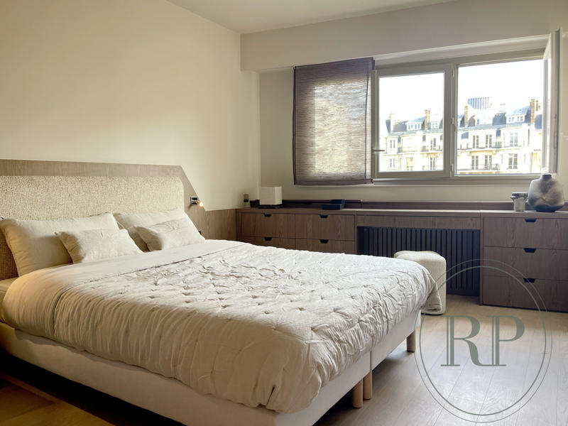 Appartement - 93 m² - 4 pièces