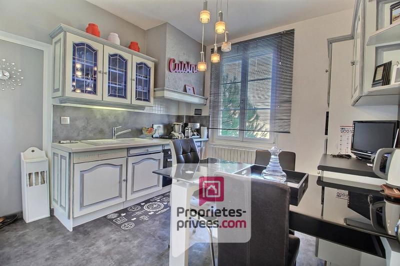 Maison - 166 m² - 7 pièces