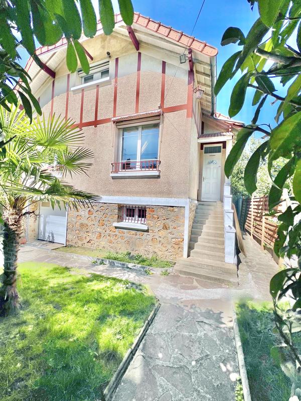 Maison - 171 m² - 8 pièces