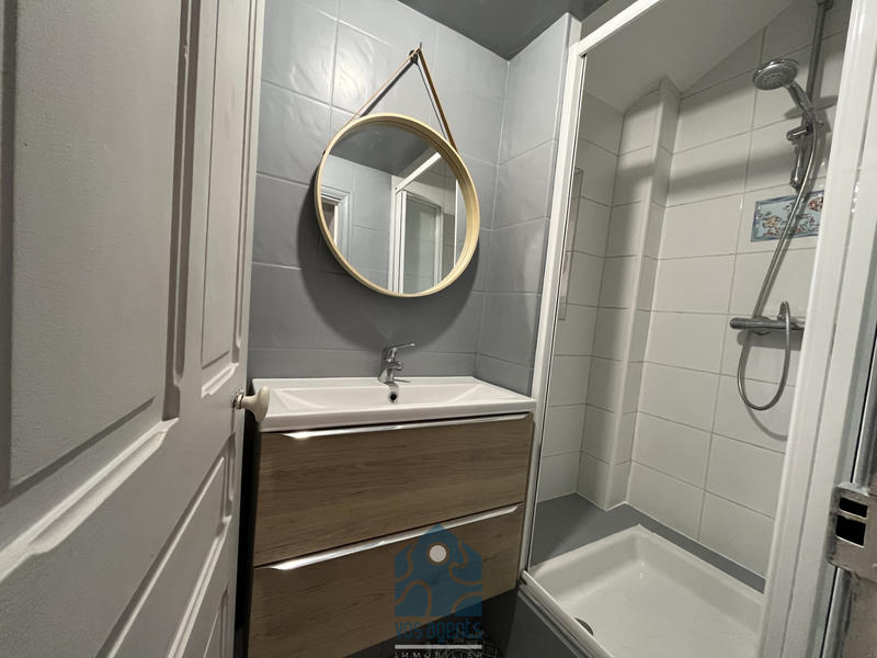 Maison - 181 m² - 7 pièces