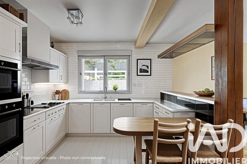 Maison - 130 m² - 7 pièces