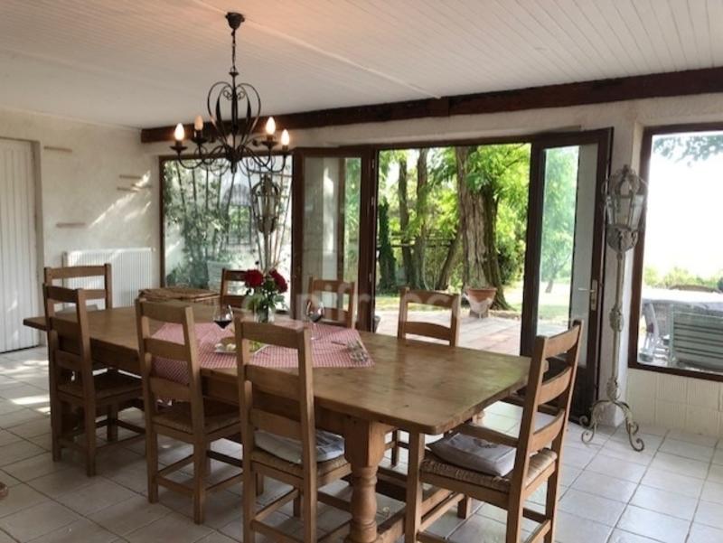 Maison - 370 m² - 11 pièces