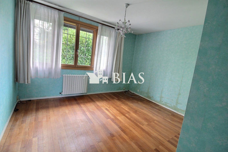 Maison - 156 m² - 8 pièces