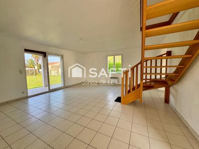 Maison - 121 m² - 5 pièces