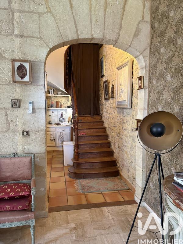 Maison - 340 m² - 12 pièces