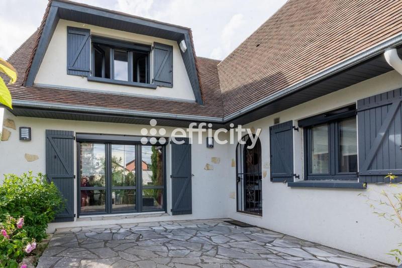 Maison - 165 m² - 5 pièces