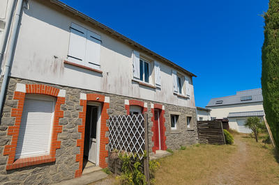 Maison - 85 m² - 5 pièces