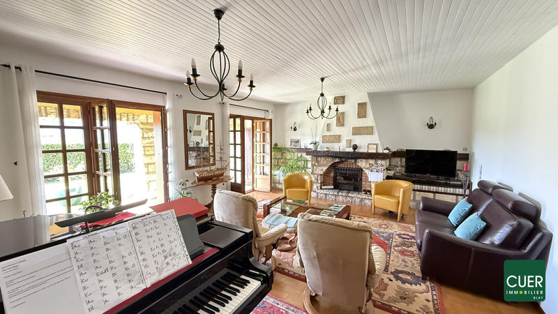 Maison - 174 m² - 6 pièces