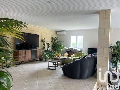 Maison - 250 m² - 6 pièces