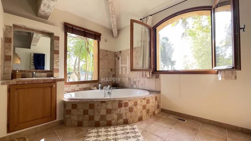 Maison de campagne - 200 m² - 8 pièces