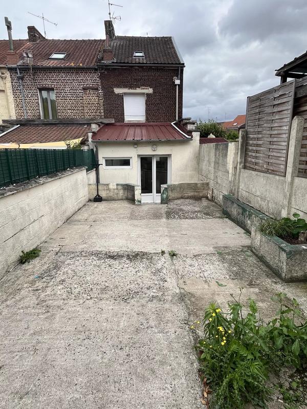 Maison - 80 m² - 5 pièces