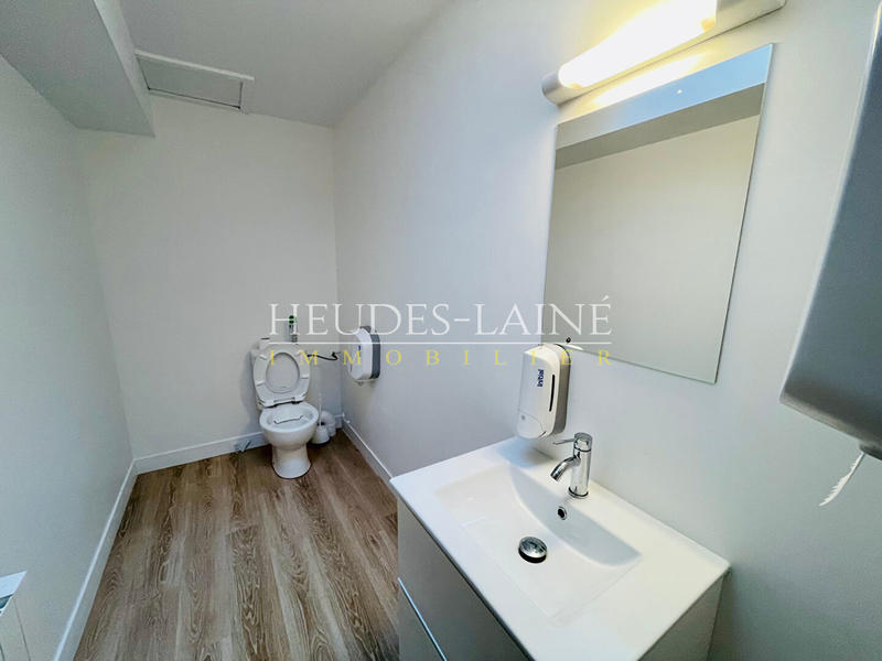 Local d'activités - 97 m²