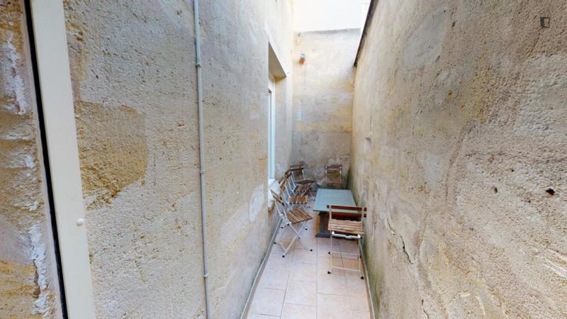 Chambre - 14 m² - 6 pièces