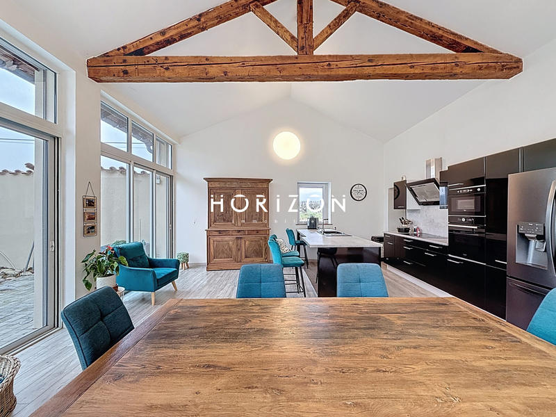 Maison ancienne - 195 m² - 7 pièces