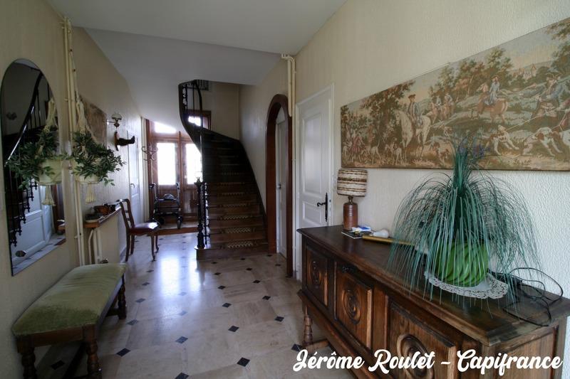 Maison en pierre - 221 m² - 8 pièces