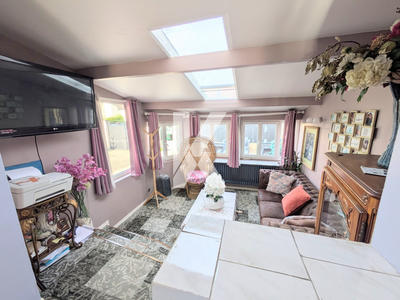 Maison - 89 m² - 5 pièces