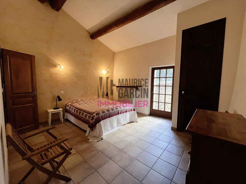 Maison - 269 m² - 6 pièces