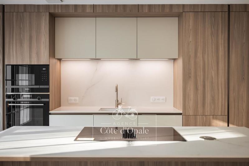 Maison - 215 m² - 6 pièces