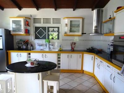 Maison - 192 m² - 5 pièces