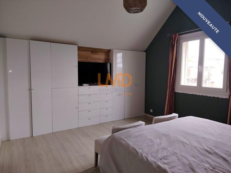 Maison - 174 m² - 9 pièces