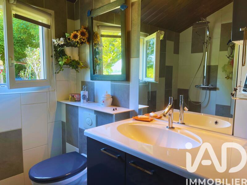 Maison - 178 m² - 8 pièces