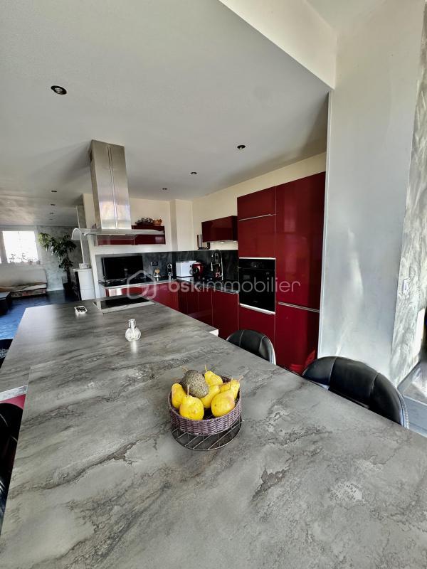 Maison de village - 250 m² - 10 pièces