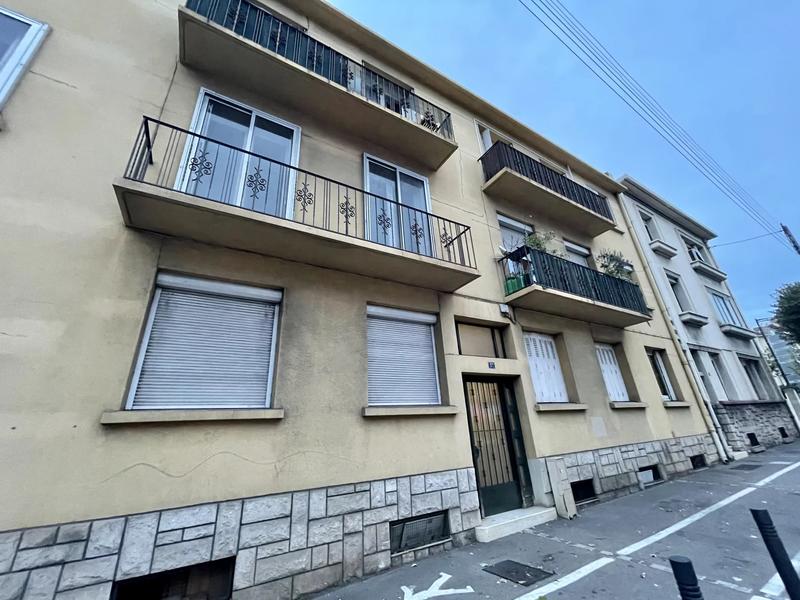 Appartement - 87 m² - 4 pièces