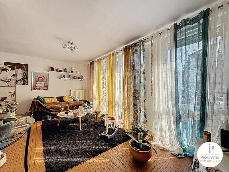 Immeuble - 84 m² - 5 pièces