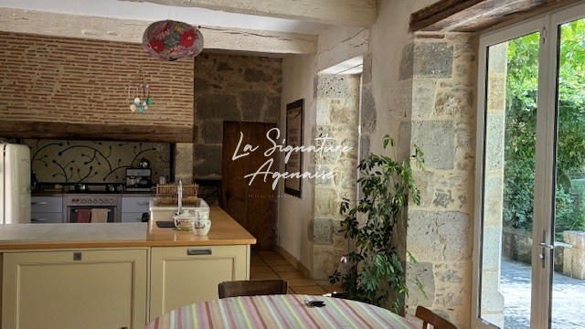 Maison - 344 m² - 8 pièces