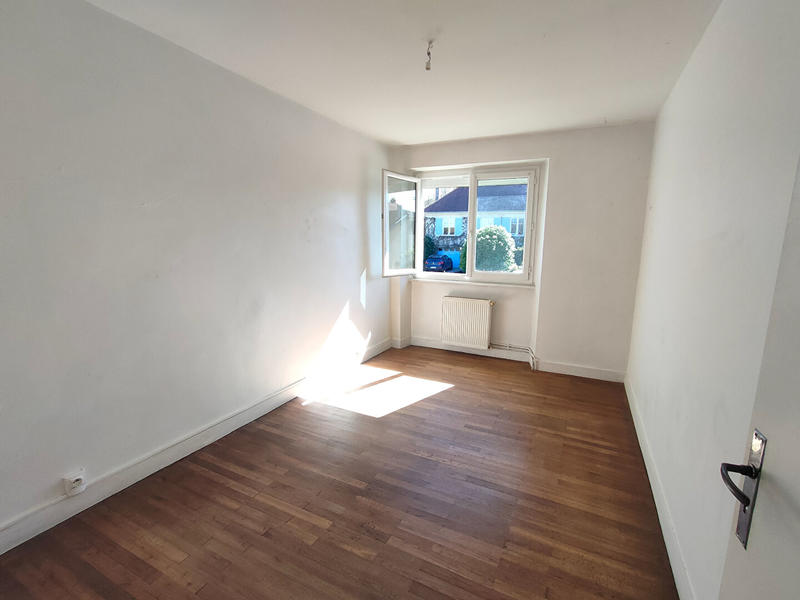 Maison - 177 m² - 12 pièces