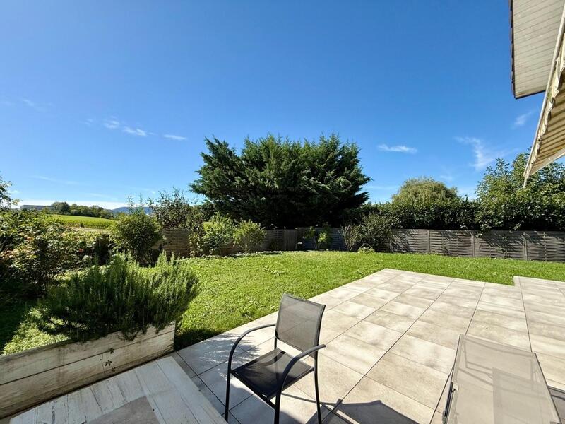 Maison - 104 m² - 4 pièces