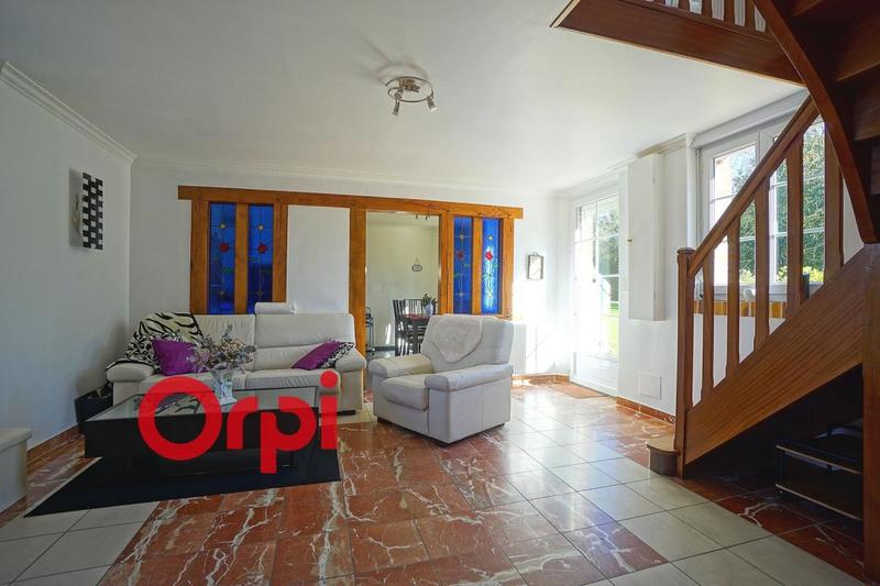 Maison - 252 m² - 9 pièces