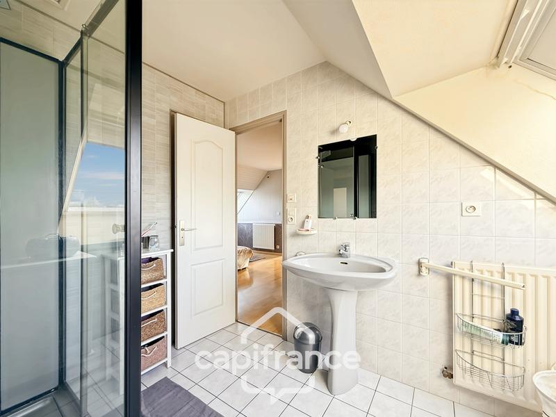 Maison - 98 m² - 5 pièces