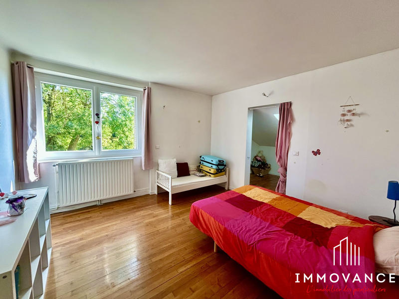 Maison - 195 m² - 7 pièces