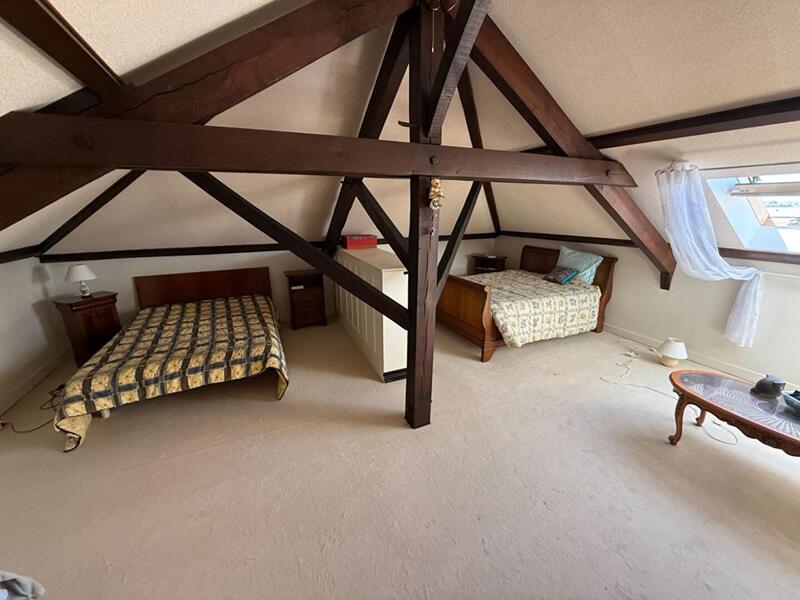 Maison - 166 m² - 6 pièces