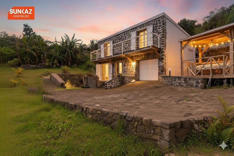 Maison - 130 m² - 5 pièces