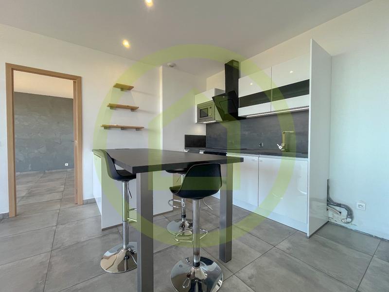 Appartement - 82 m² - 3 pièces