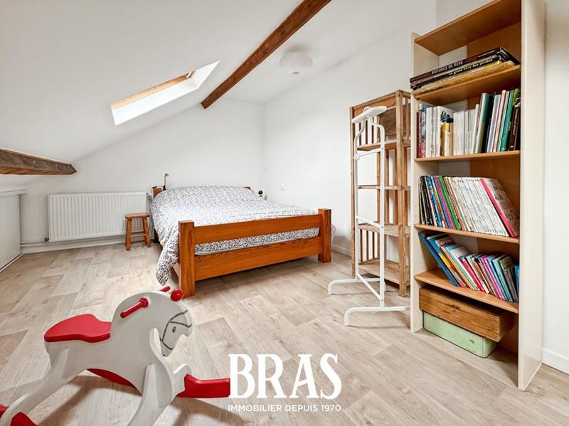 Maison - 160 m² - 10 pièces