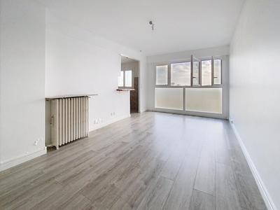 Appartement - 65 m² - 4 pièces