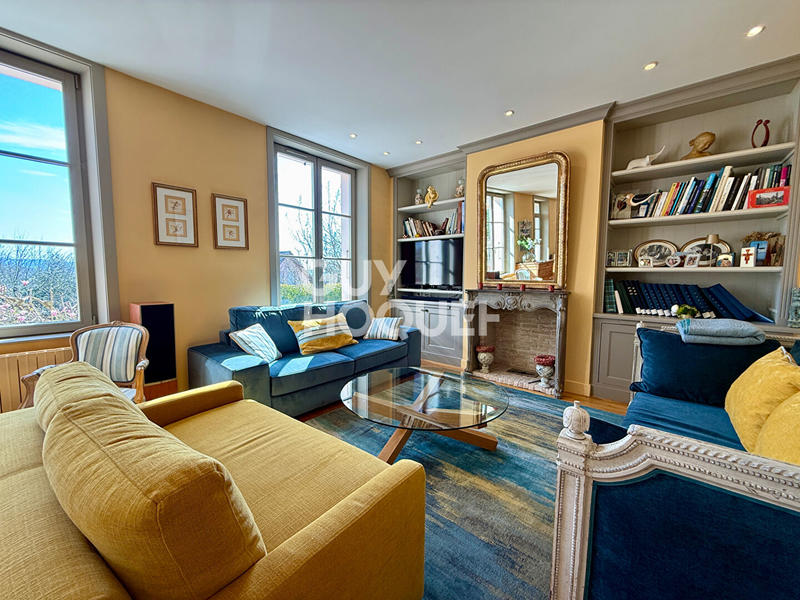 Maison - 192 m² - 8 pièces