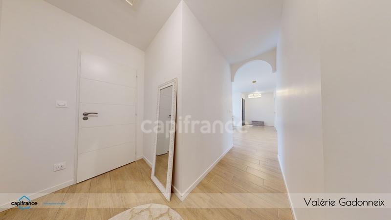 Maison - 96 m² - 5 pièces