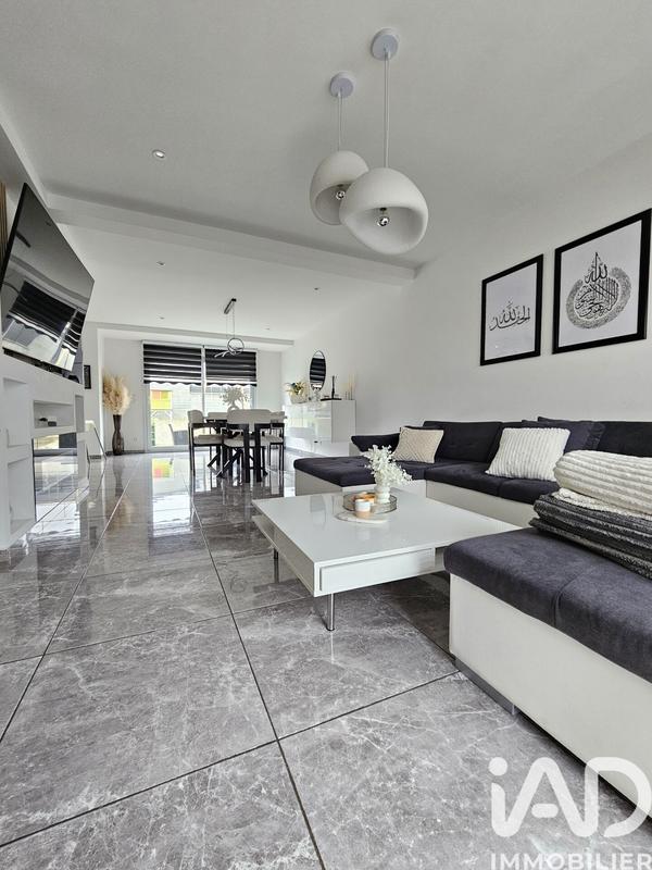 Maison - 120 m² - 4 pièces